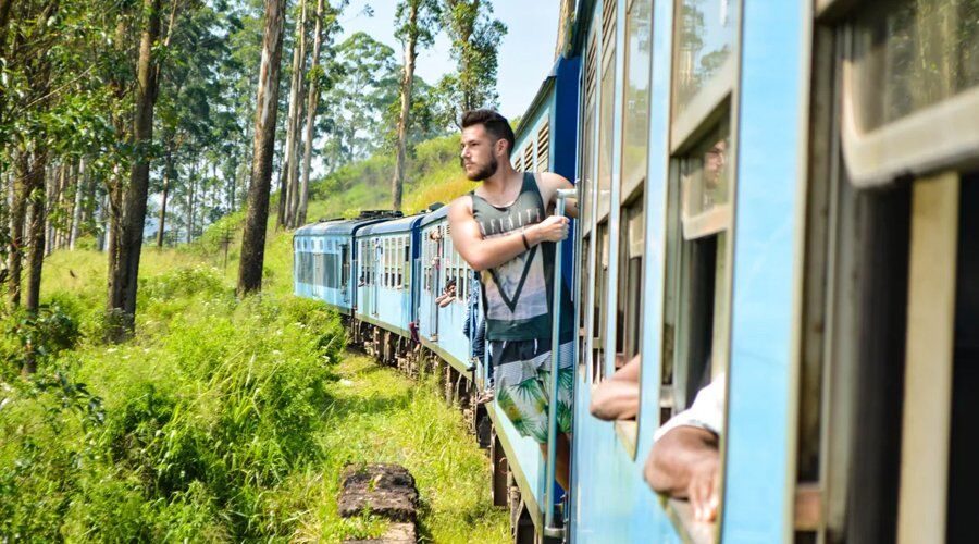 Experience Train Ride in Sri Lanka - Go Lanka Tour Gallery