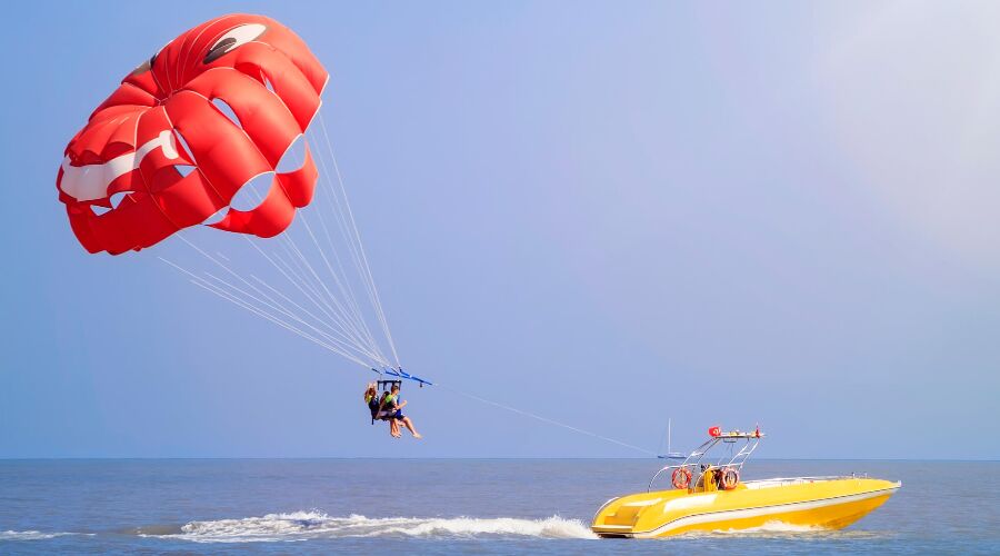 Experience Parasailing in Sri Lanka - Go Lanka Tour Gallery