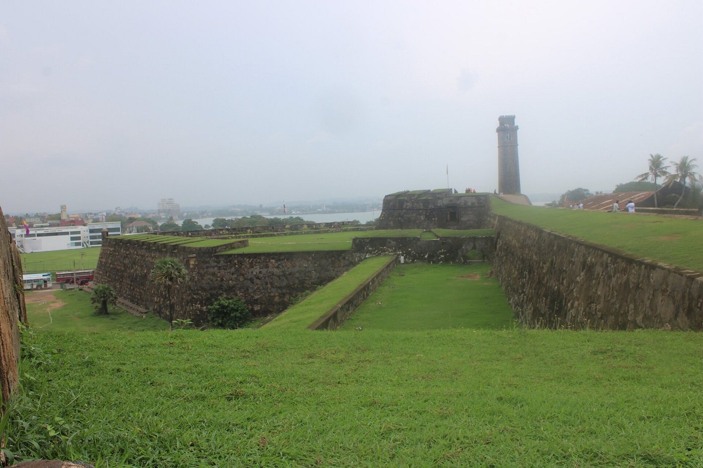 Exploring Galle Fort: A Walking Guide to Colonial History & Ocean Sunsets