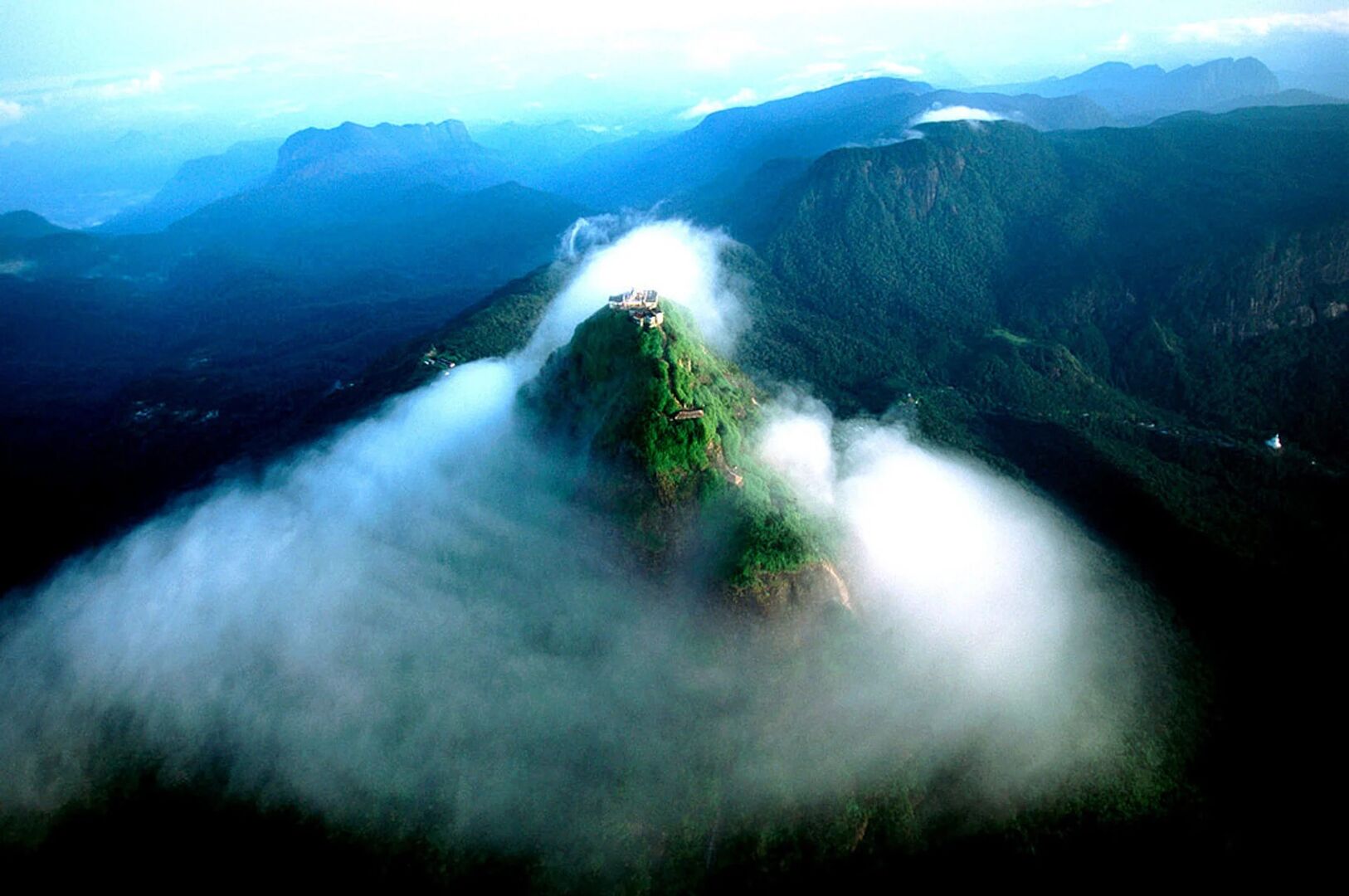 Visit Adams Peak Sri Lanka - Go Lanka Tour Gallery Image