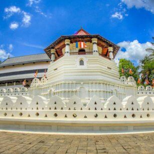 Kandy Day Tour Experience in Sri Lanka - Go Lanka Tour